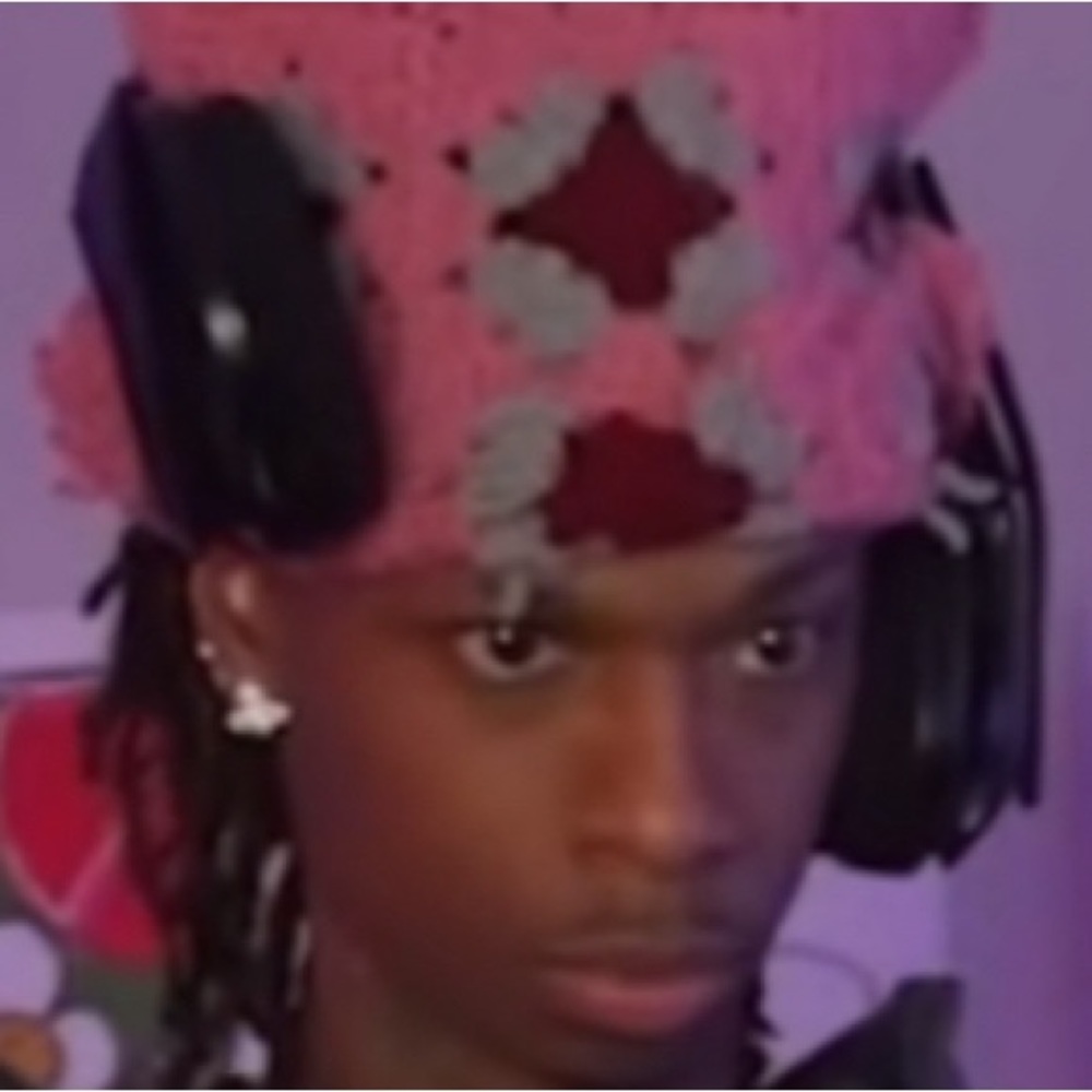 Meet your Posher, Spooky